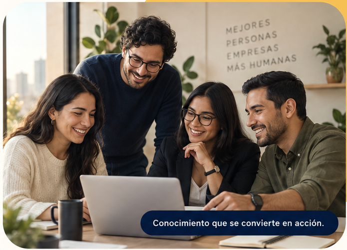 Equipo profesional aprende y colabora alrededor de una computadora